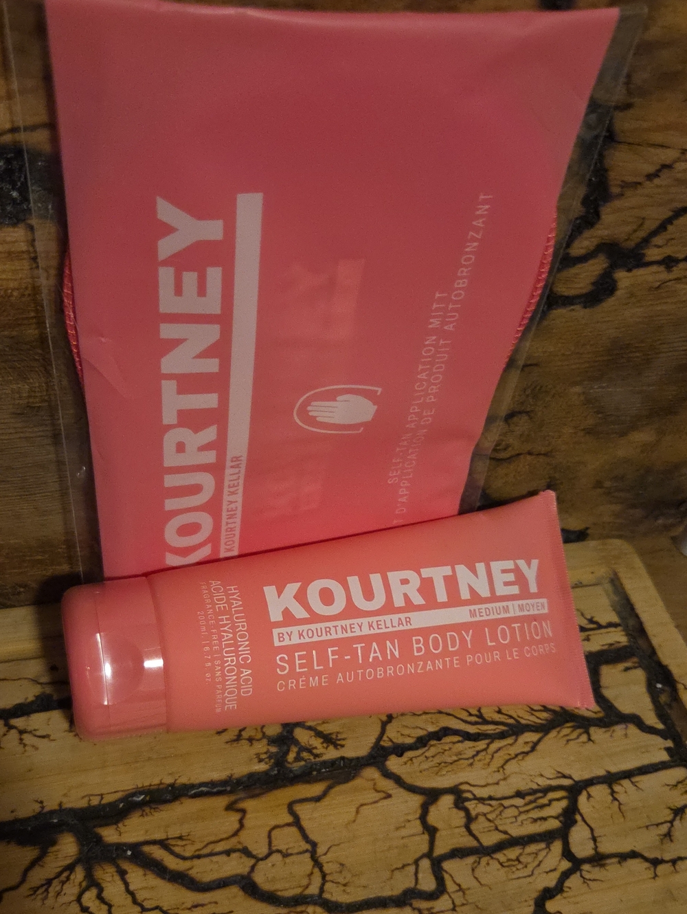 Kourtney Self-Tan Body Lotion — Medium With Mit New Sealed 200 Ml